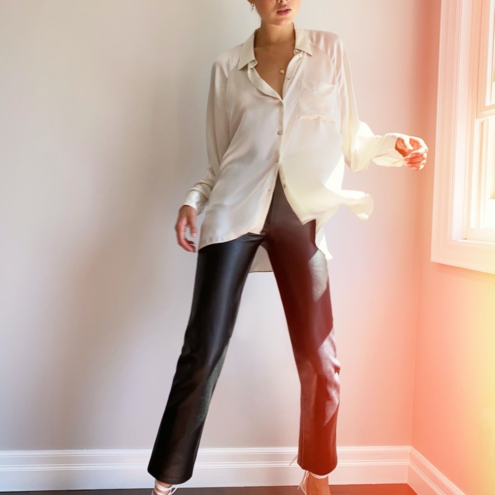 Wilfred free Boyfriend taupe beige Button up shirt (100% cupro, size XS)
